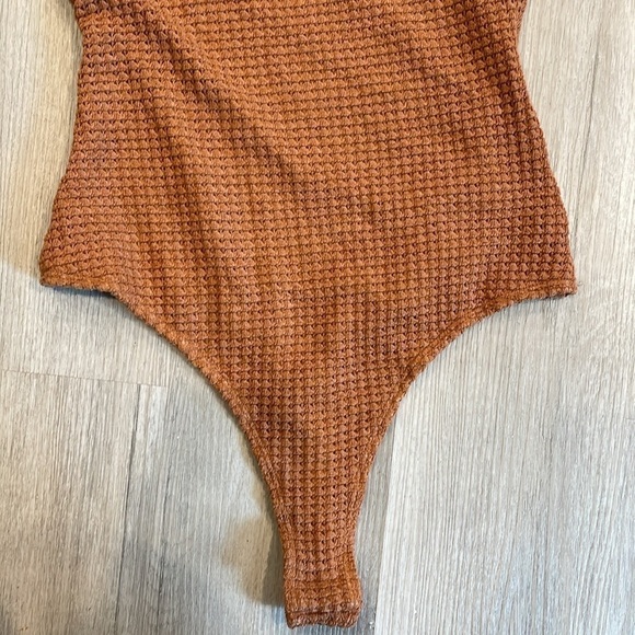 Lulus Brooklyn Girl Brown Knit Halter Bodysuit Size Small - Picture 4 of 8